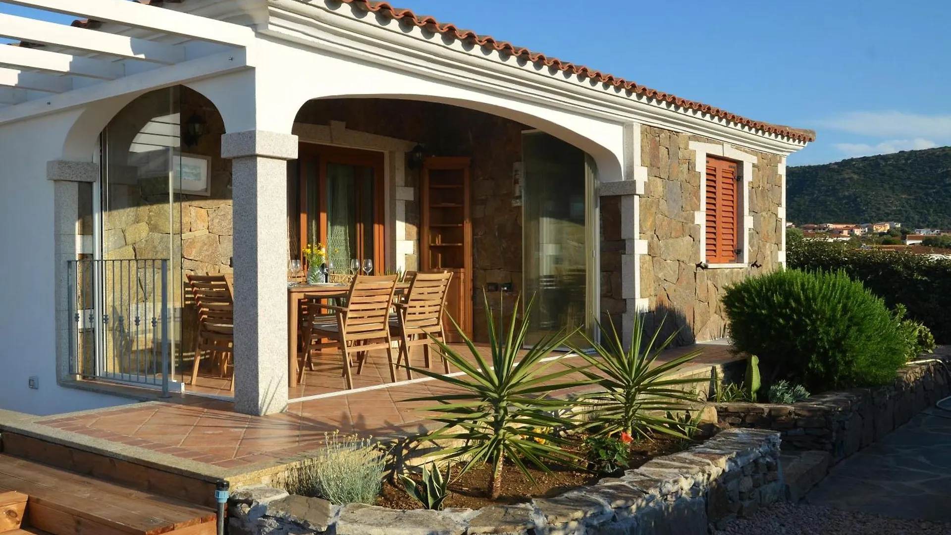 Villa Allegria, Romantic Luxury 300M From The Beach, Heated Pool, Firepit And Sauna Tanaunella İtalya